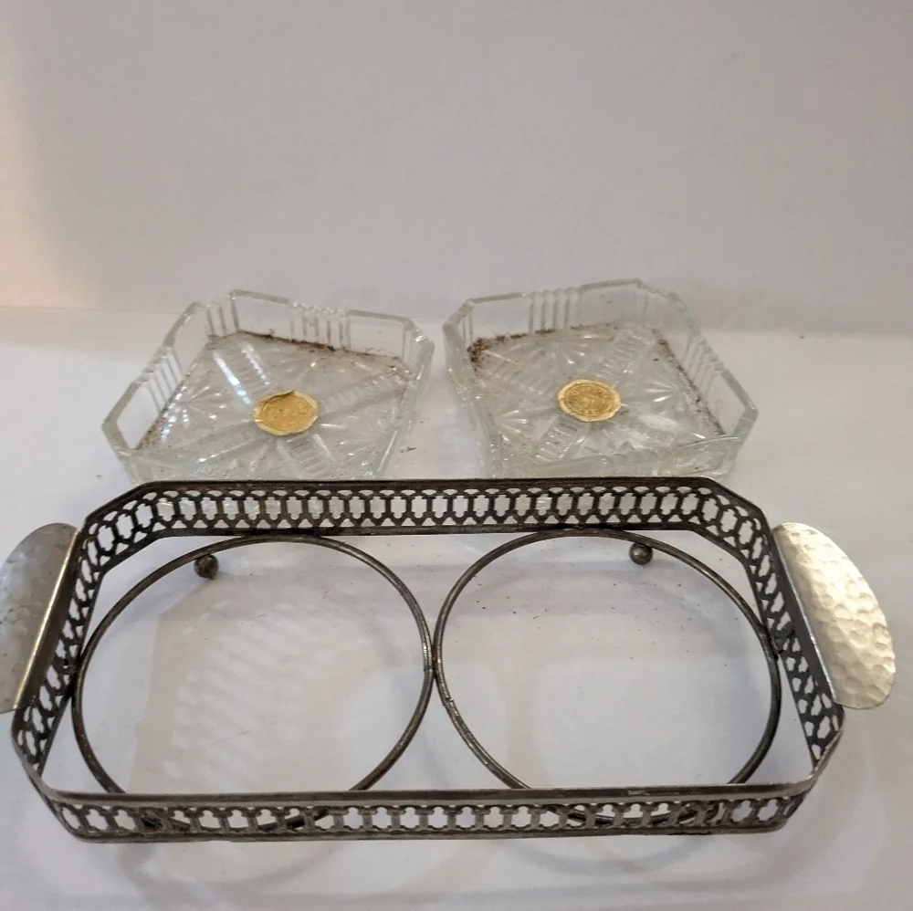 Vintage server dish/tray silver tone made in england. Removable dishes from tray